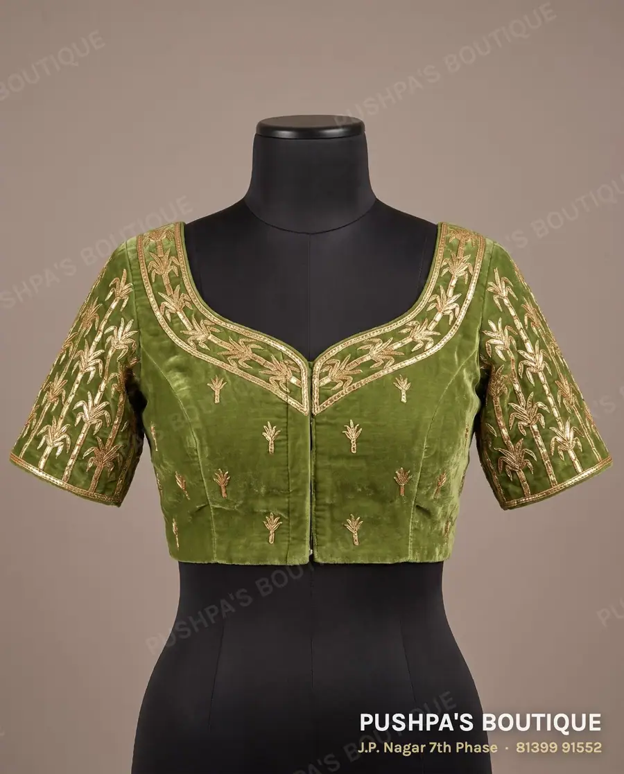 Basic blouse PB-293, sweetheart neck, high back, short sleeve
