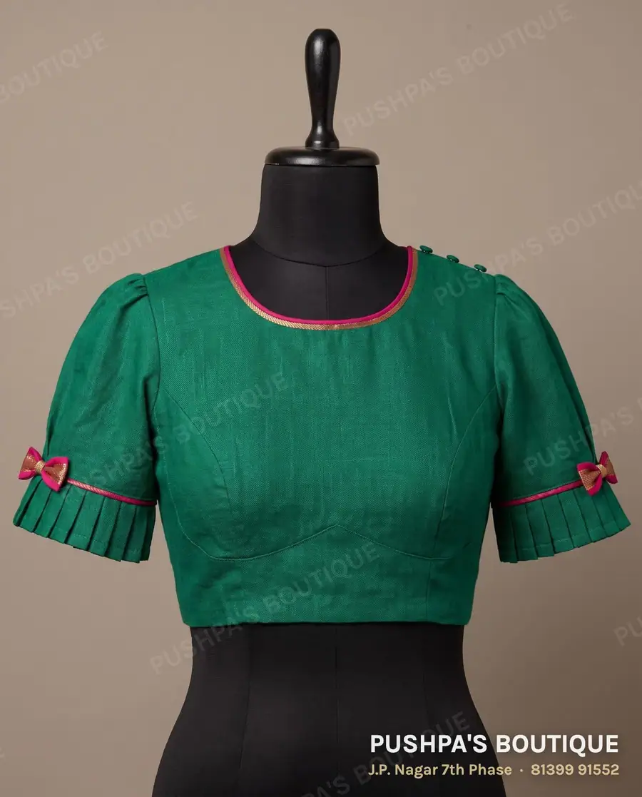 Basic blouse PB-295, round neck, high back, puff sleeve