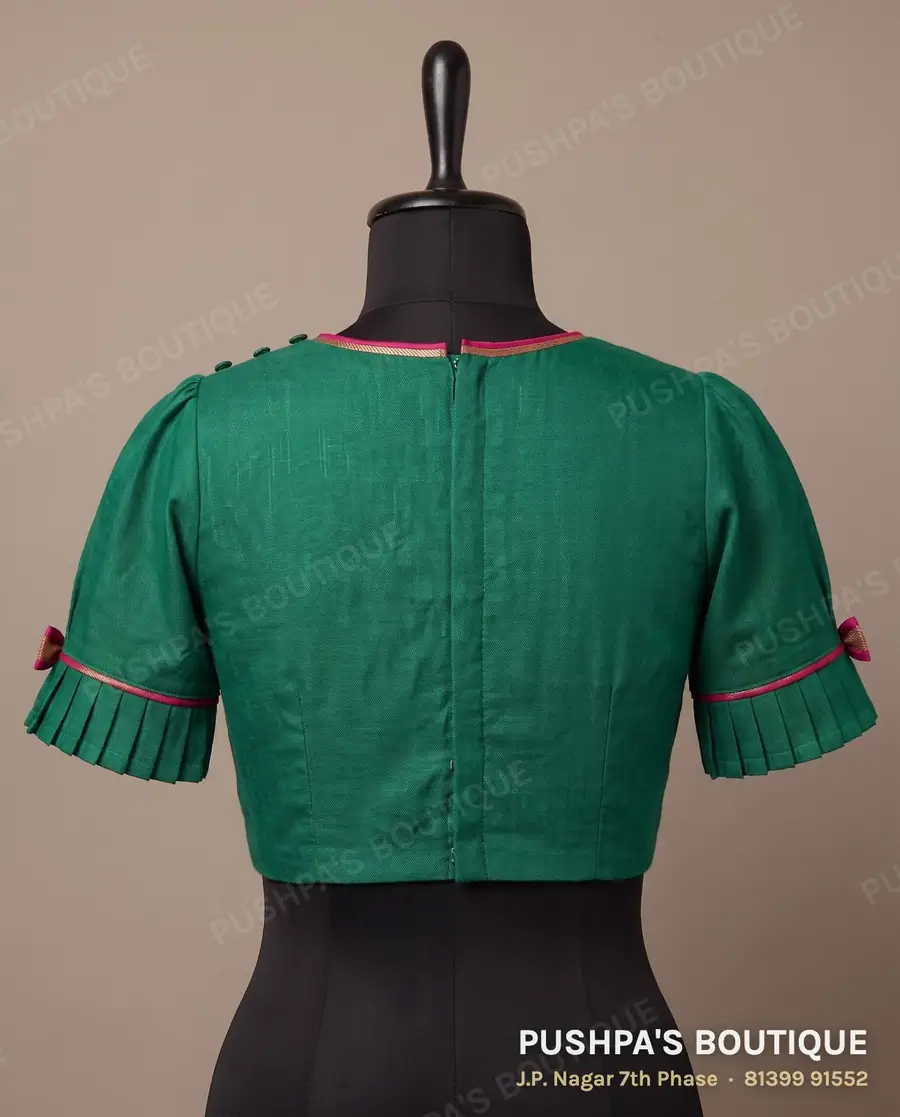 Basic blouse PB-295, round neck, high back, puff sleeve, photo 2